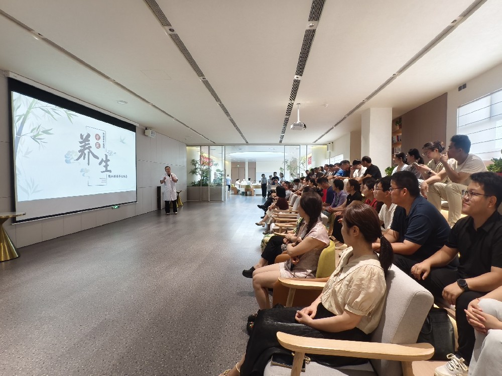 我院中医药文化宣讲团走进豫光金铅集团